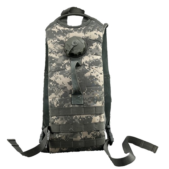 US Army Molle II Hydration System Carrier Water Military Backpack Digital Camo‎ - Picture 1 of 9